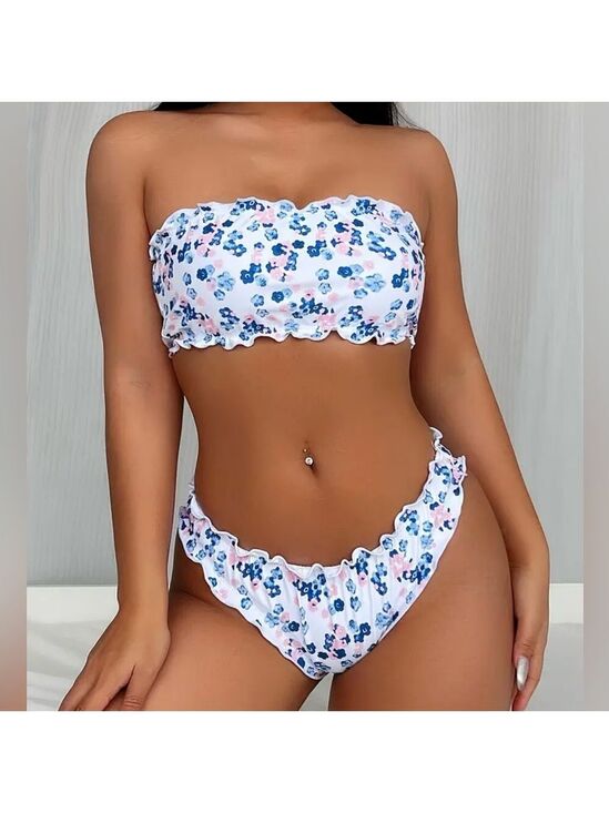 Pretty Woman Boutique Other - Floral Print Bandeau High Cut Bikini Set